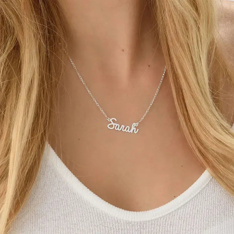 Customize Name Pendant Necklace in 14K Gold