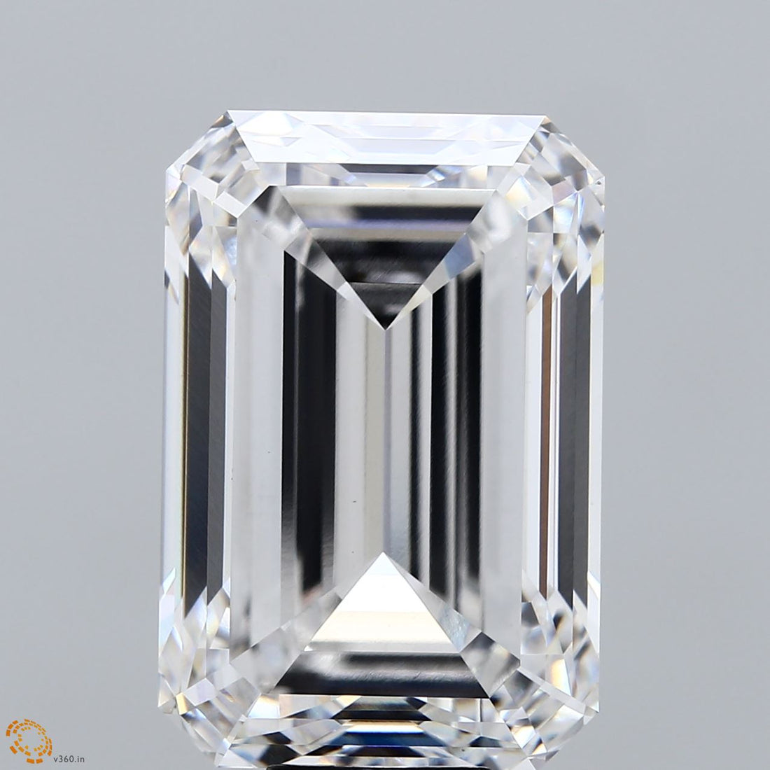 15.61 Carat E VS1 Emerald Lab Diamond Front