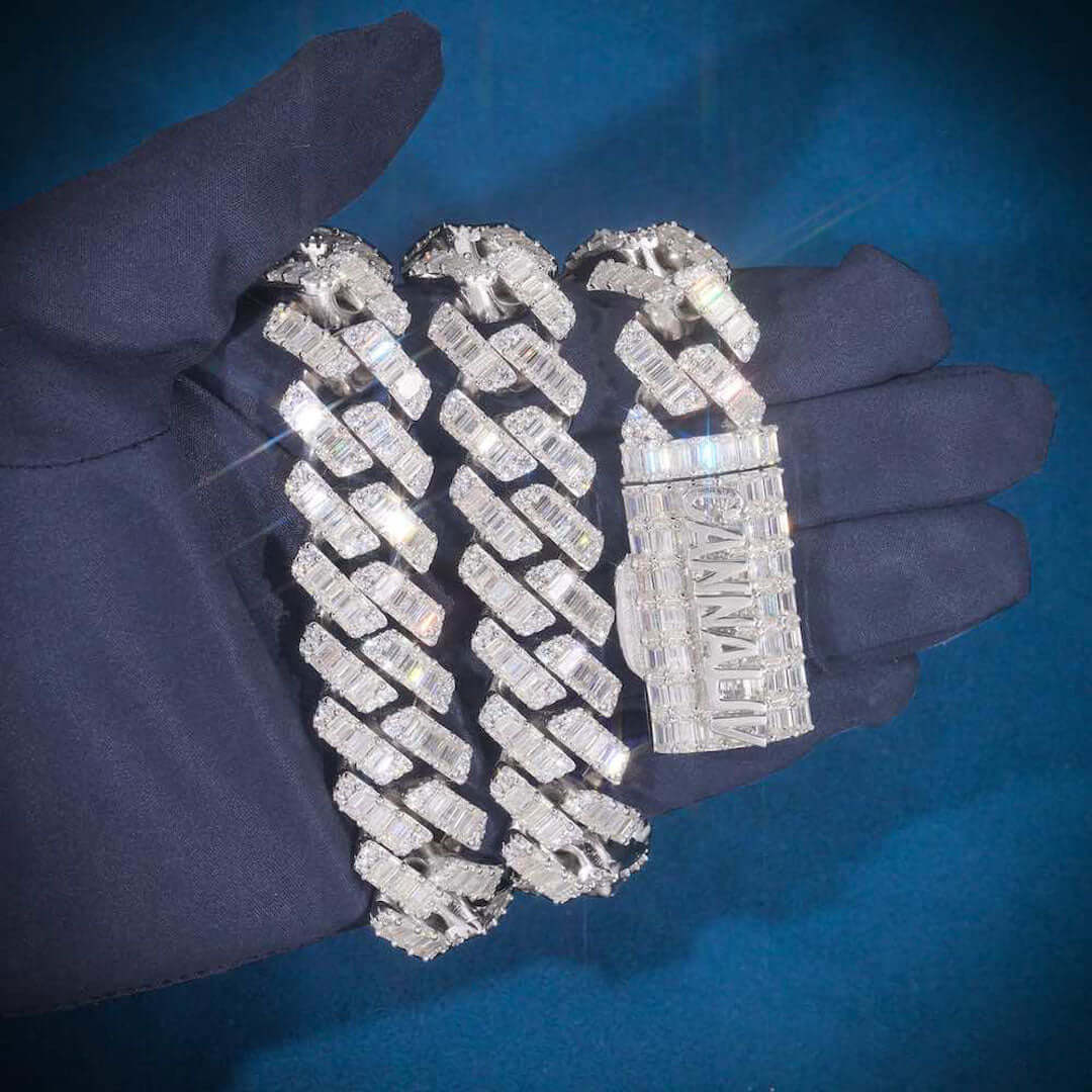 18mm Emerald Moissanite Cuban Link Chain GoldenTide in 14K White Gold Front