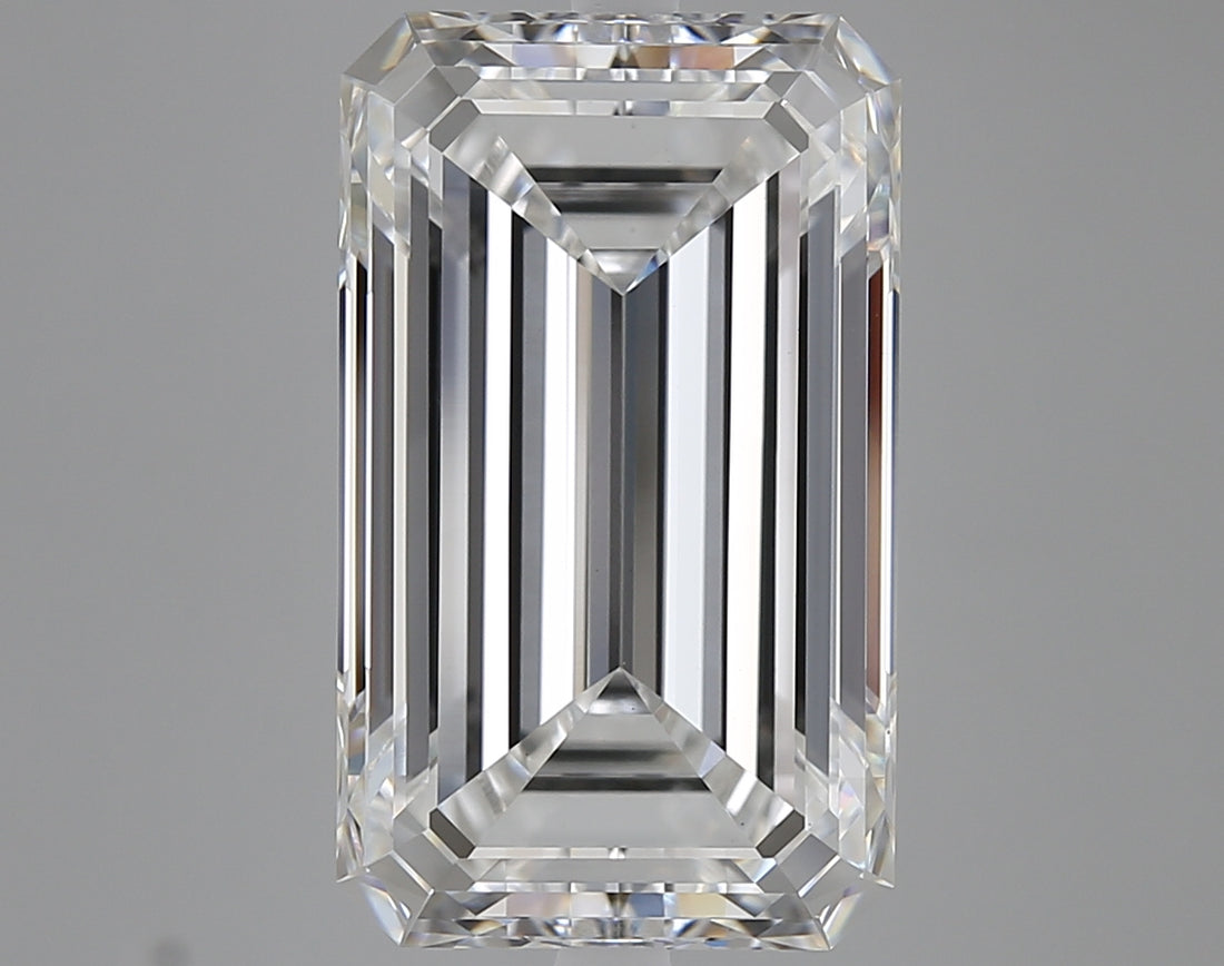 9.01 Carat E VVS2 Emerald Lab Diamond Front
