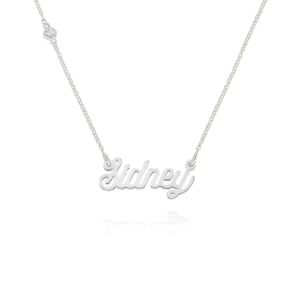 Custom Graceful Name Pendant in 14K Gold 