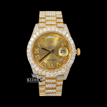 GoldenGleam Moissanite Diamond Watch 14K Gold VVS 20 Carat 42mm Front