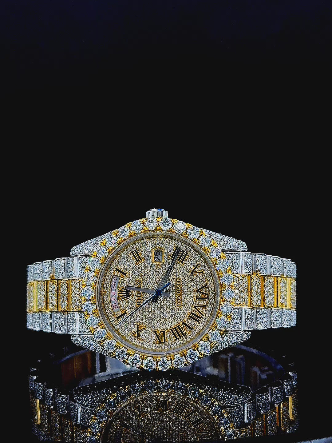 Luxe Radiance Moissanite Diamond Watch 14K Gold VVS 20 Carat 42mm