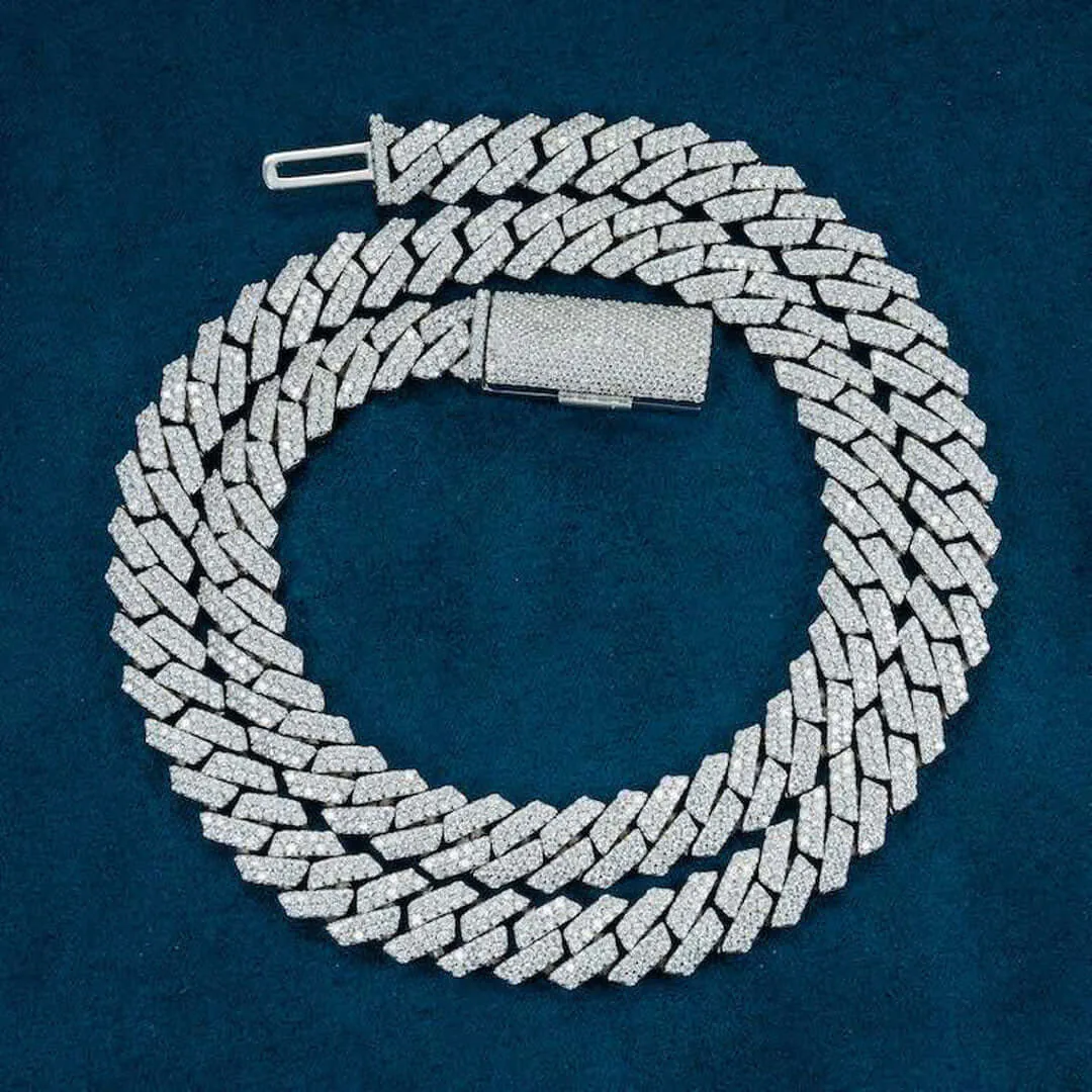 Moissanite Cuban Link Chain Luxora in 14K White Gold with round stones