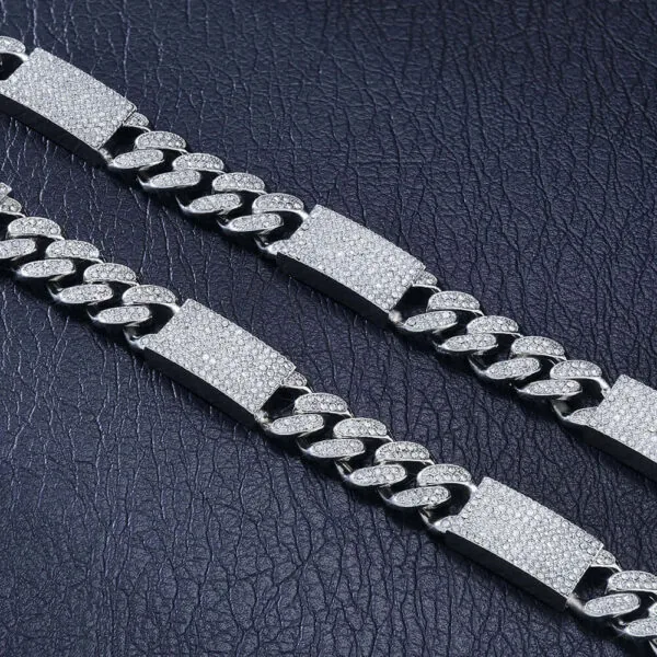 12mm Round Moissanite Cuban Link Chain Frozelle in 14K White Gold Closeup Middle View