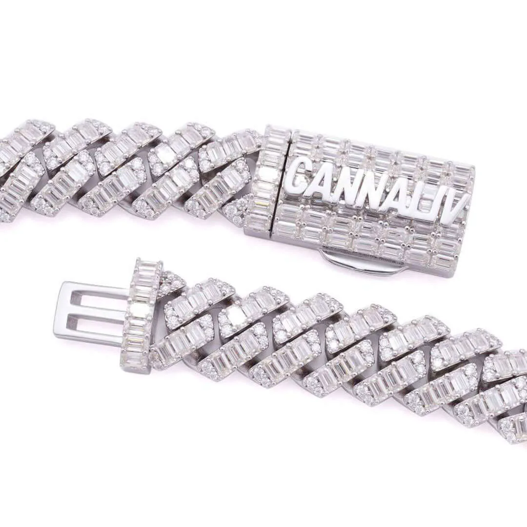 15mm Round Moissanite Cuban Link Chain RadiantWeave in 14K White Gold Closeup Clasp