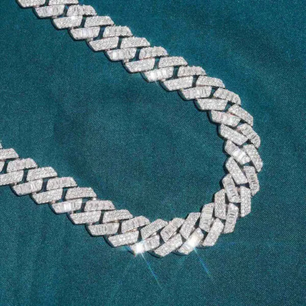 15mm Round Moissanite Cuban Link Chain VividWeave in 14K White Gold Closeup Front