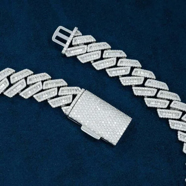 18mm Round Moissanite Cuban Link Chain ShineWeave in 14K White Gold Closeup Clasp