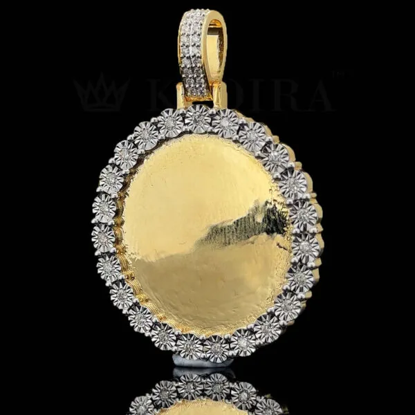 Royal Photo Circle Pendant - D A F De C A Cb Ae Db