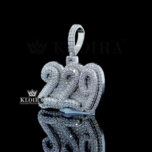 229 Hustle Insignia Pendant Closeup Left