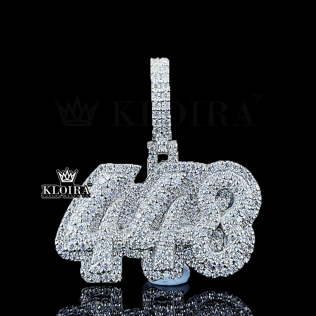 448 Hip Hop Icon Pendant Closeup Front