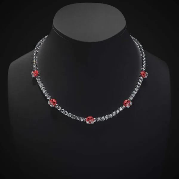 5mm Round Moissanite Tennis Chain Maskade in 14K White Gold Neck View