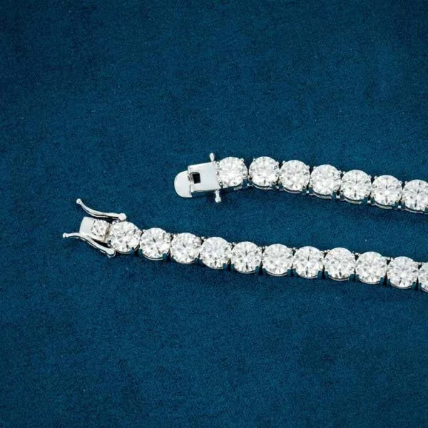 6mm Round Moissanite Tennis Chain FrostGlow in 14K White Gold Closeup Clasp