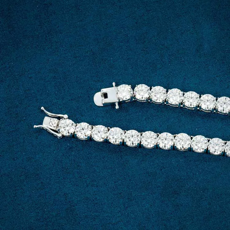 6mm Round Moissanite Tennis Chain FrostGlow in 14K White Gold Closeup Clasp