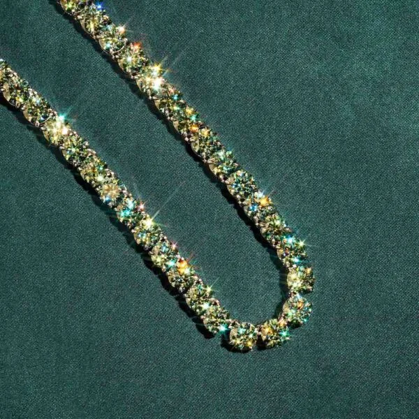 6mm Round Moissanite Tennis Chain SparkleLoop in 14K White Gold Closeup Middle View