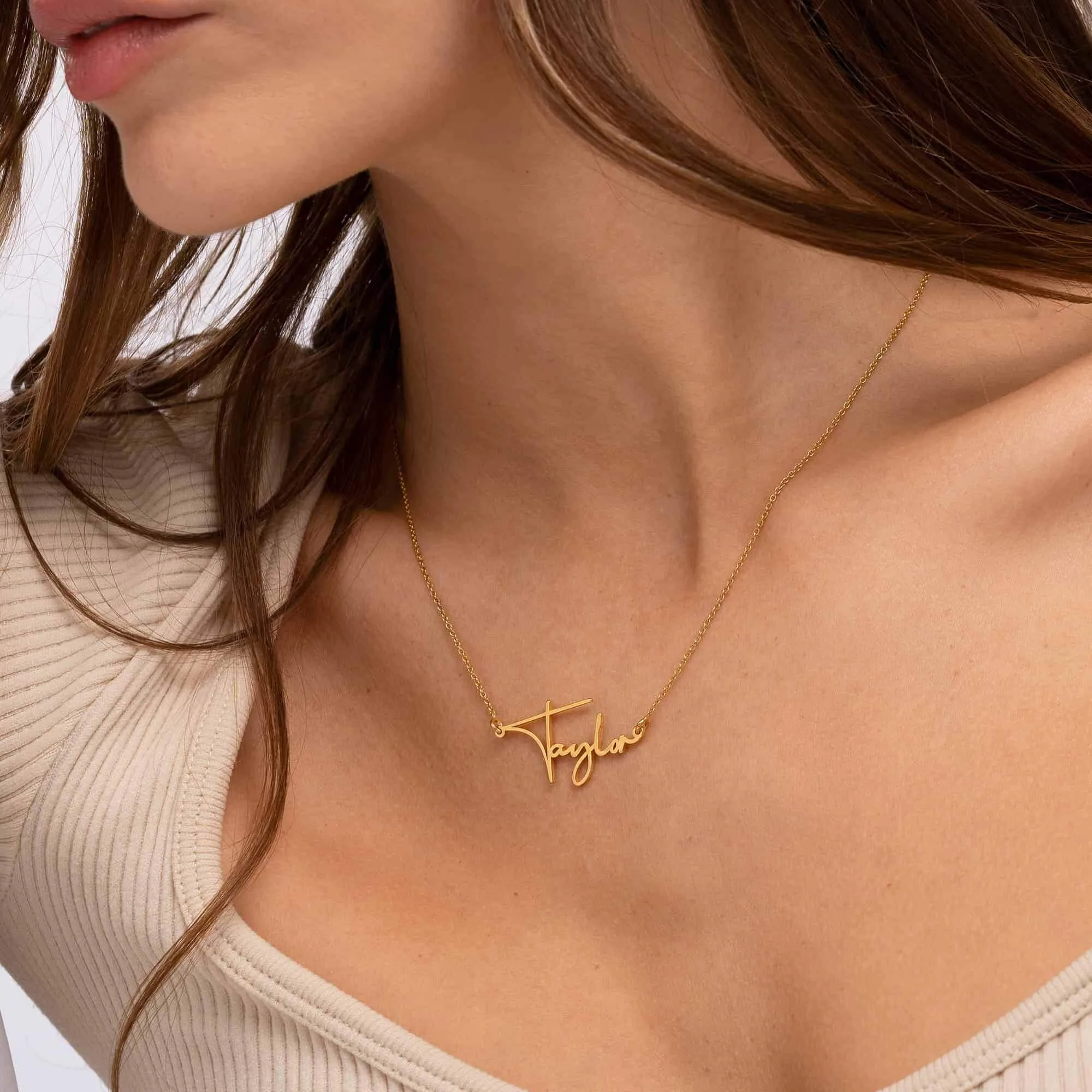 Custom Name Pendant Necklace in 14K Gold