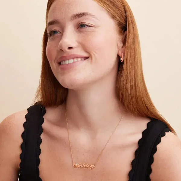 Custom Sophisticated Name Pendant Necklace in 14K Gold