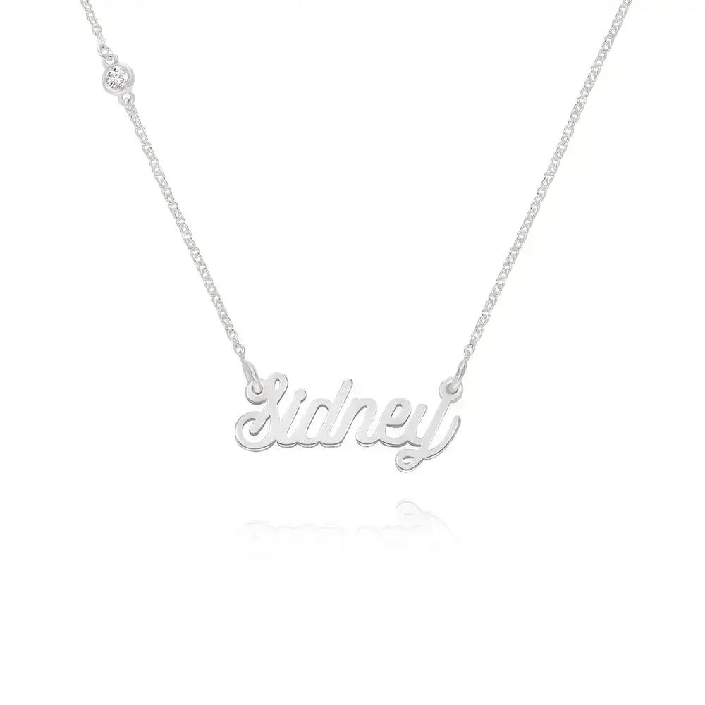 Custom Graceful Name Pendant in 14K Gold