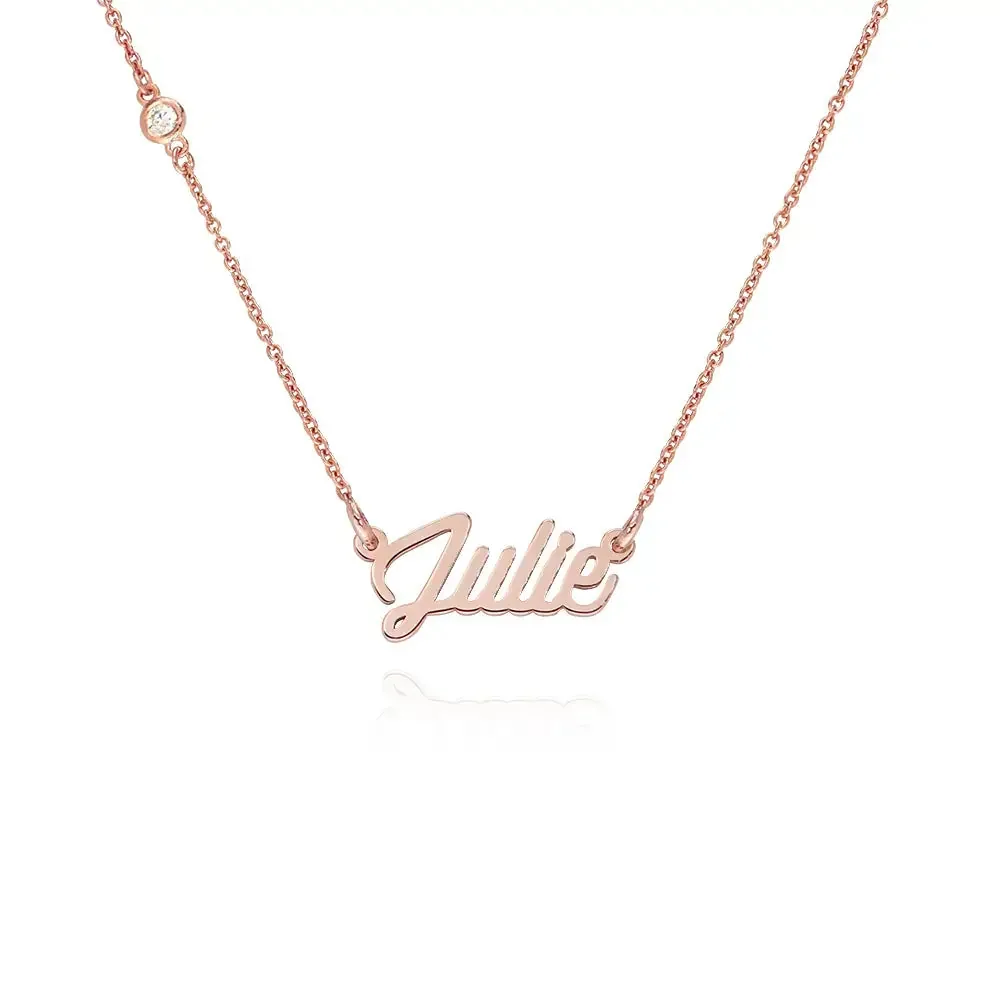 Custom Graceful Name Pendant in 14K Gold