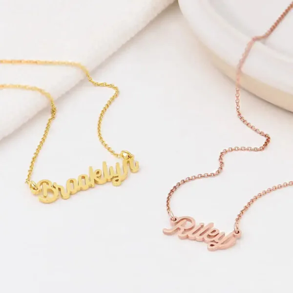 Custom Graceful Name Pendant in 14K Gold