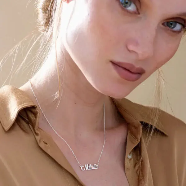 Custom Graceful Name Pendant in 14K Gold