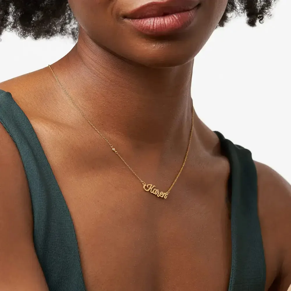 Custom Graceful Name Pendant in 14K Gold