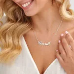 Customize Chic Nameplate Pendant Necklace in 14K Gold
