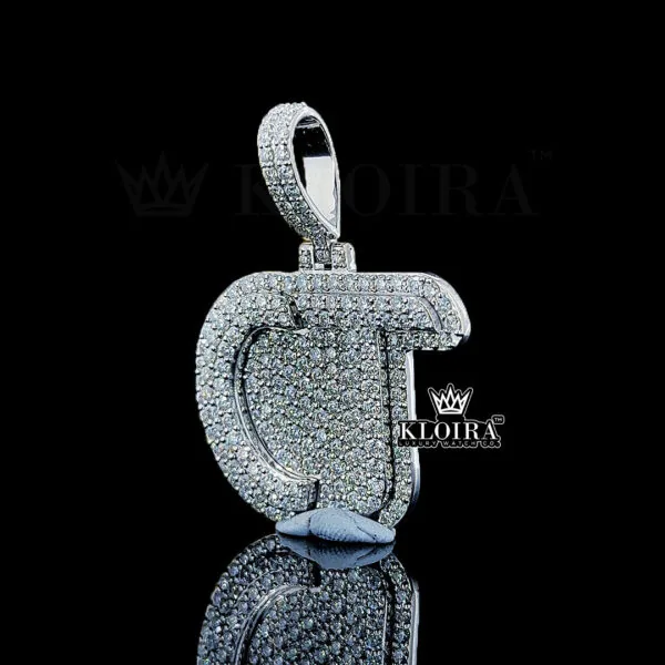 Diamond Signature CT Pendant Closeup Left