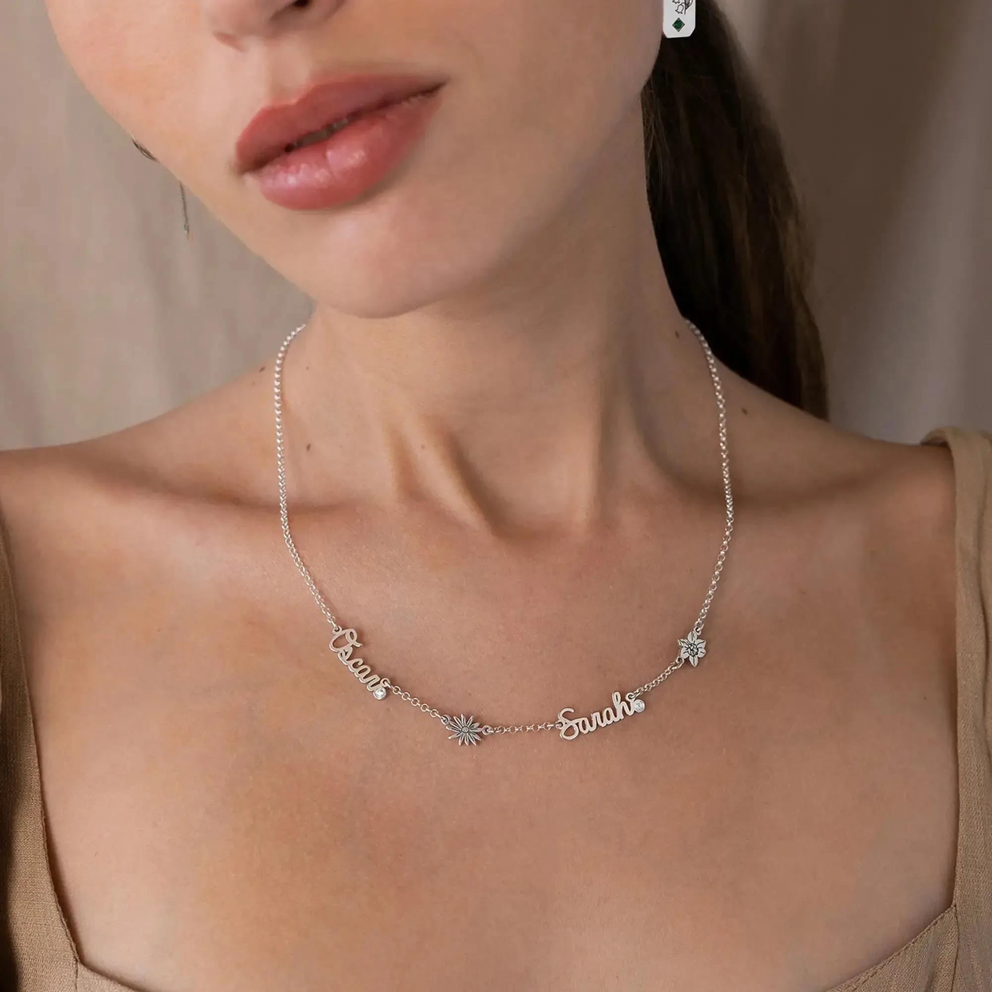 Personalized Stylish Name Pendant Necklace in 14K Gold